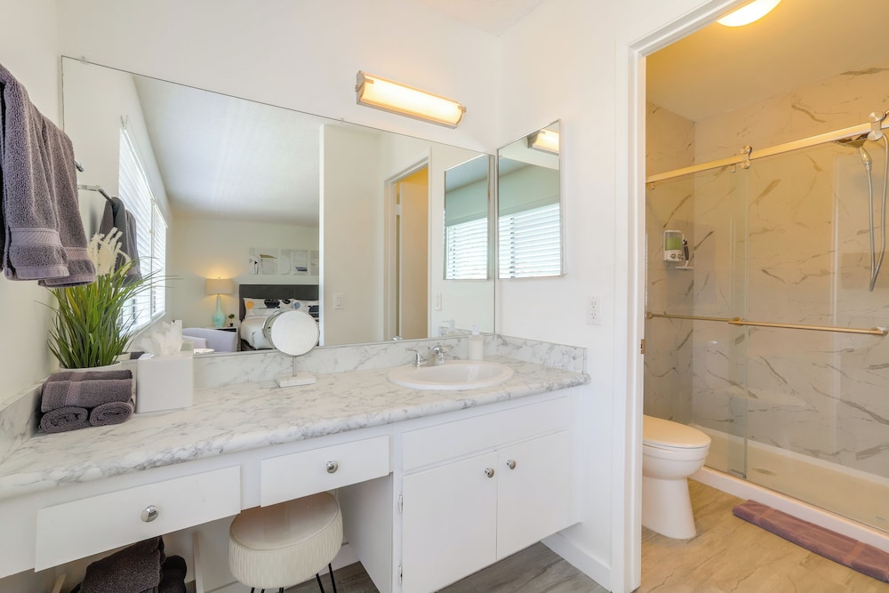 Double Room, Shared Bathroom photo 2