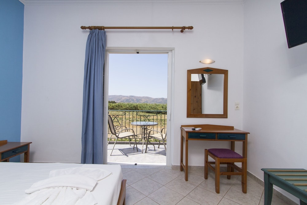 One-Bedroom Apartment Ground Level
