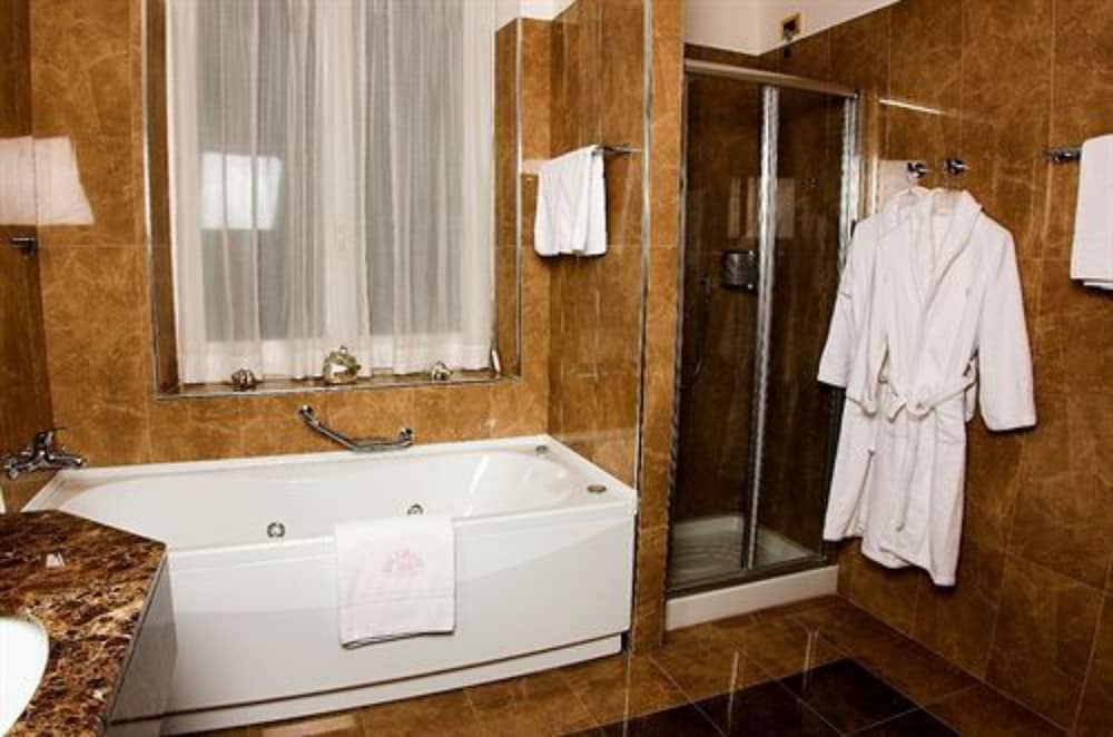 Suite, Sea View (beach access included) - Photo 7