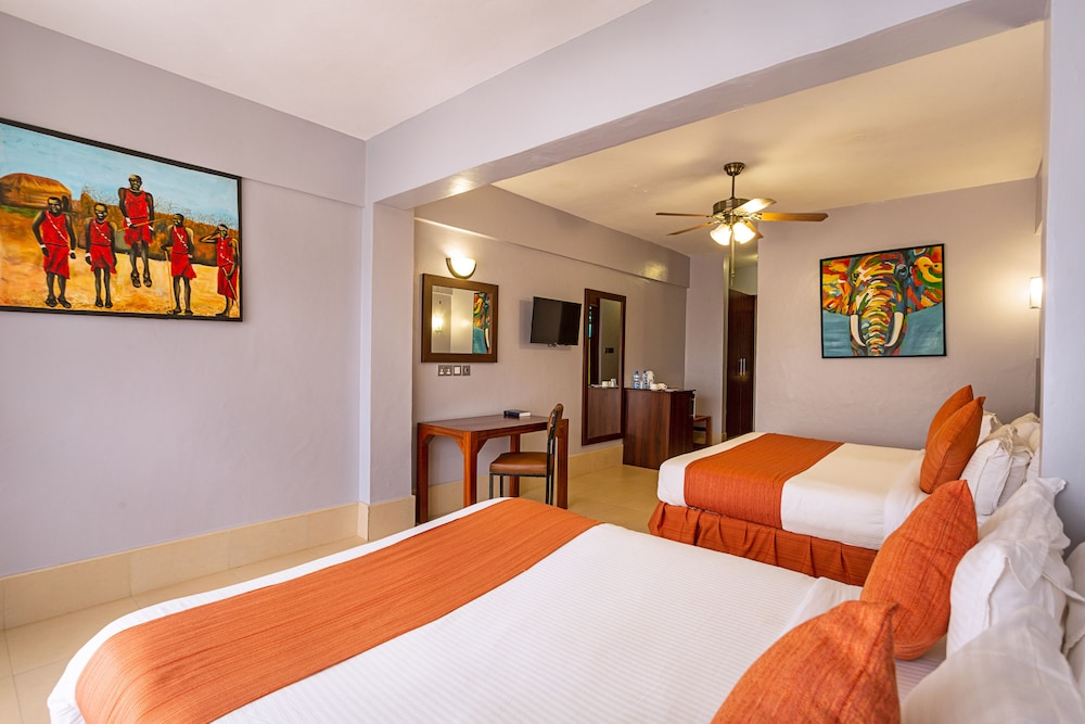 Deluxe Double Room, 2 Queen Beds photo 3
