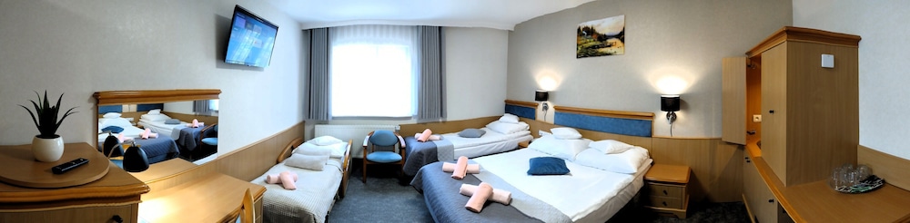 Comfort Room, Mountain View