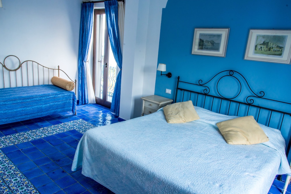 Suite with Sea View photo 2