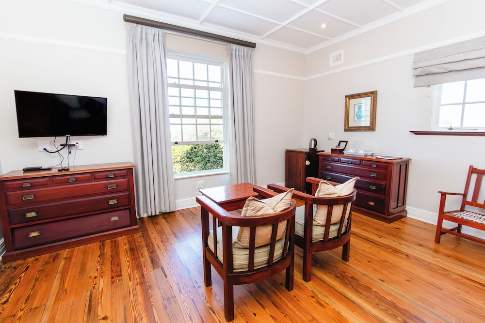 Deluxe Double or Twin Room, Balcony, Ocean View photo 2