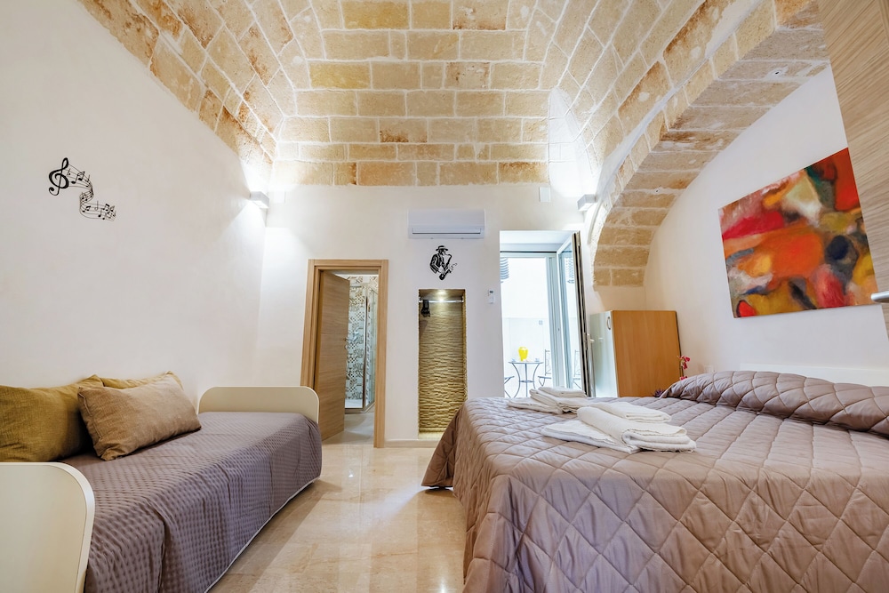 Family Apartment, Multiple Bedrooms (Civico 72 Monopoli)