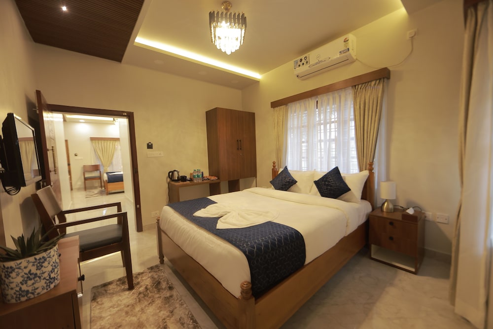 Deluxe Suite, Balcony, Sea View