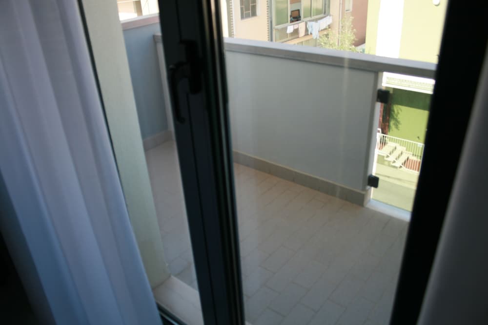 Standard Room photo 3