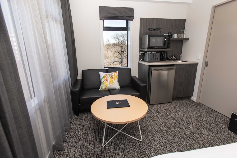 Studio Apartment - Photo 3