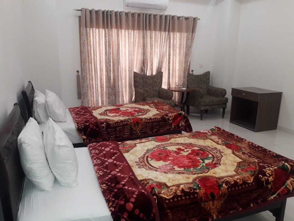 Deluxe Double or Twin Room photo 1