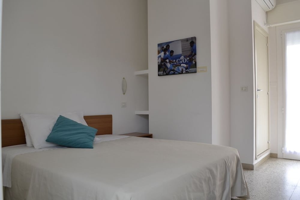 Standard Double Room photo 2