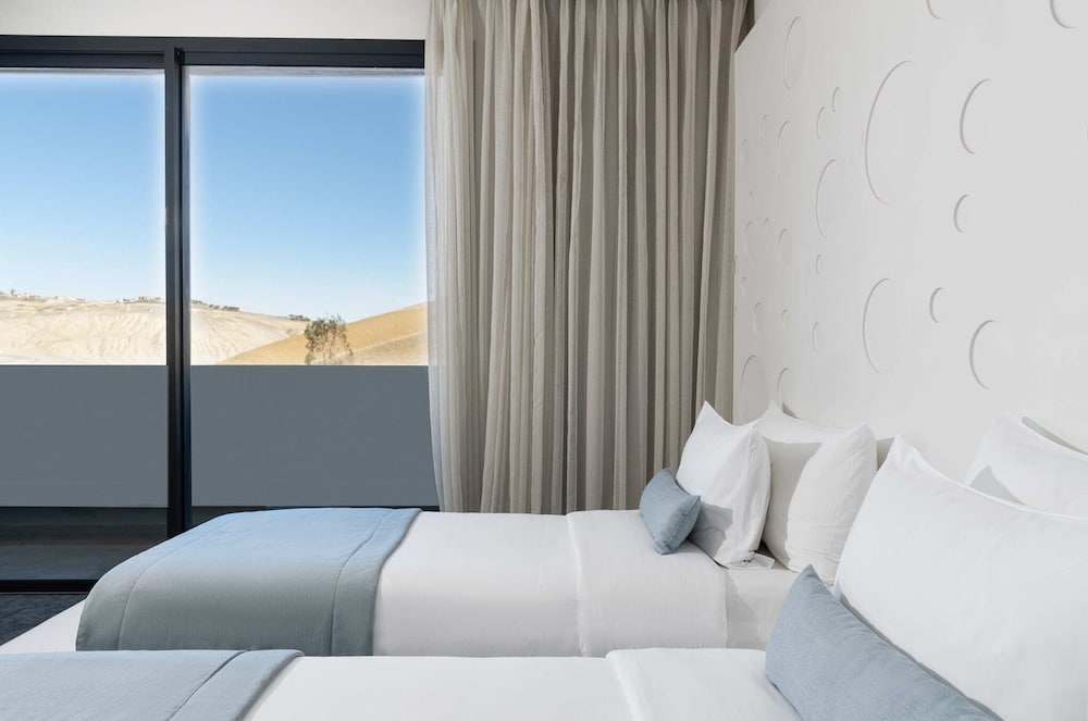 Superior Twin Room photo 3