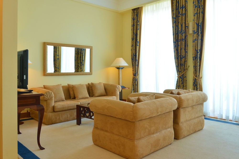 Panoramic Suite with Terrace - Photo 5