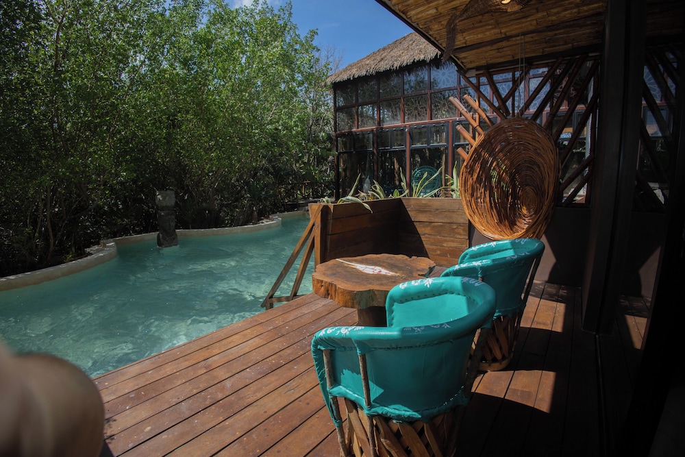 Luxury Room, Pool Access