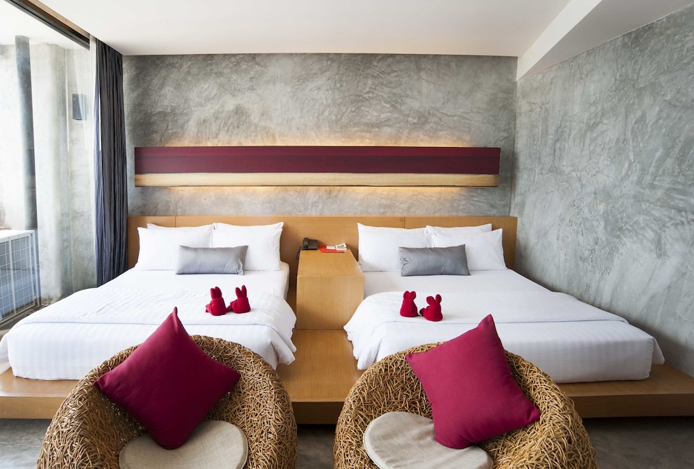 Family Room, 2 Queen Beds - Photo 1