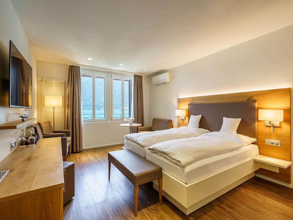 Superior Double Room Plus with Lake View photo 1
