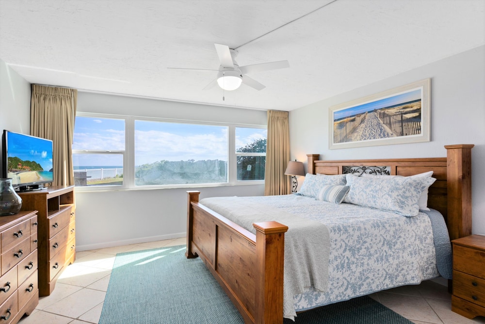 Deluxe Condo, 2 Bedrooms, Ocean View, Ground Floor photo 1