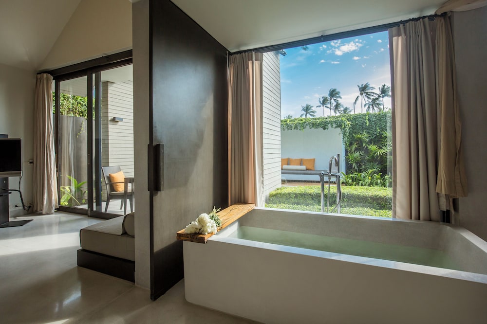 Deluxe Pool Villa - Photo 10