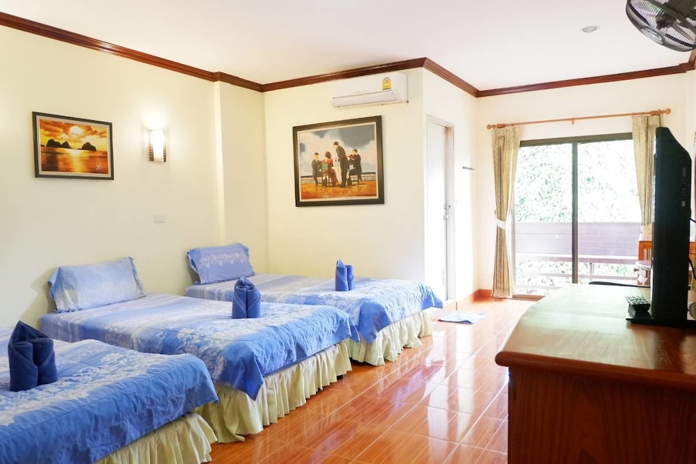 Triple Room with Air Condition photo 2