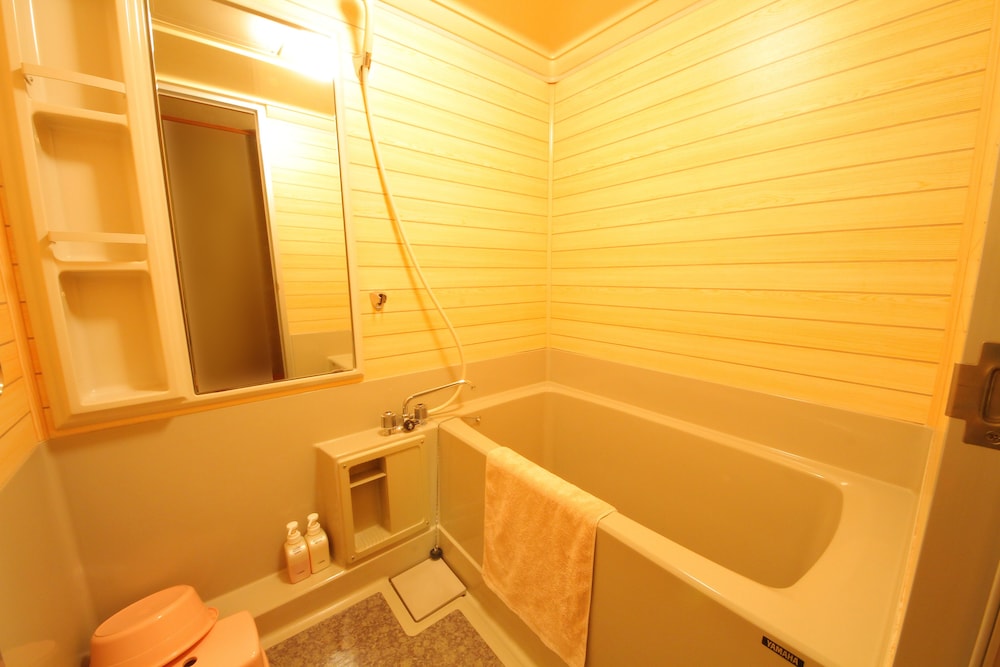 Japanese-style Room with 12 Tatami-mats - Temple View, Non Smoking - Photo 5