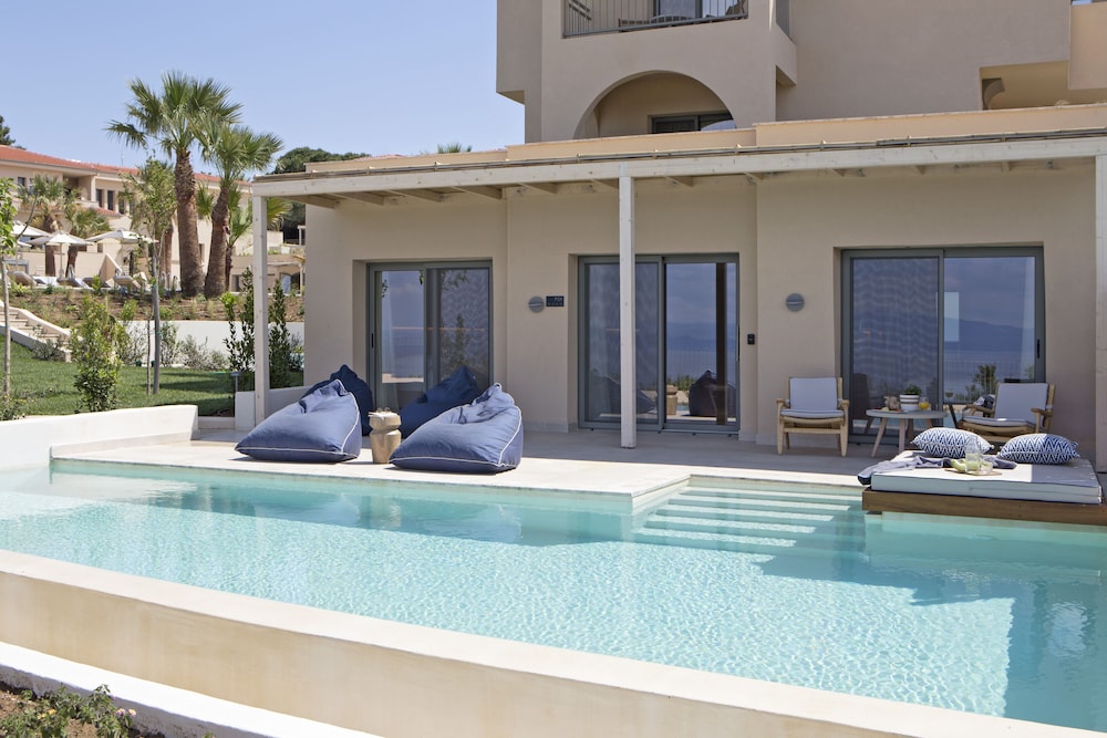 Panoramic Suite 2 Bedroom Sea View Private Pool & Jacuzzi photo 2