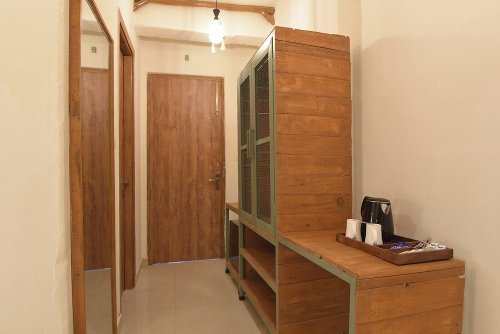 Deluxe Room, Balcony
