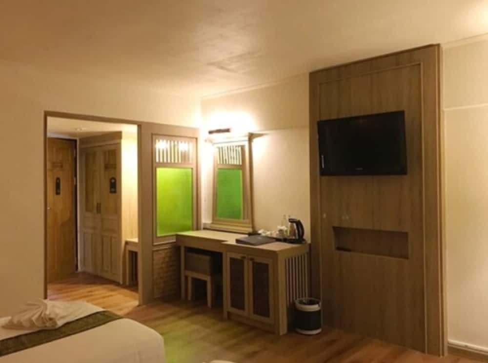 Premium Double Room - Photo 4