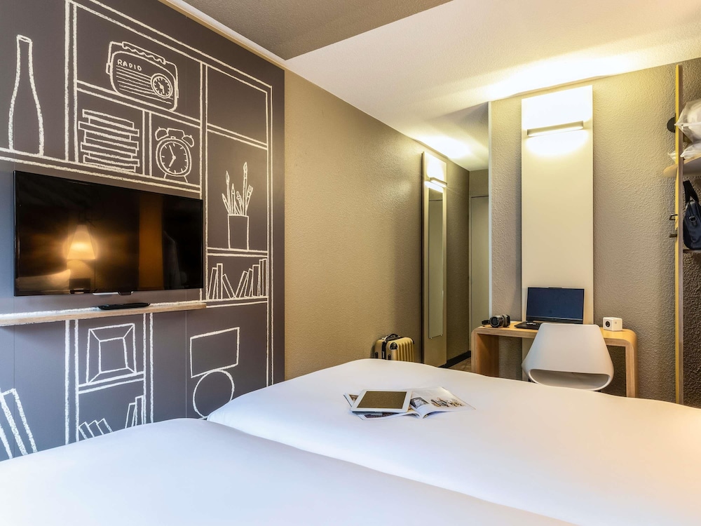 Standard Room, 2 Twin Beds - Photo 2