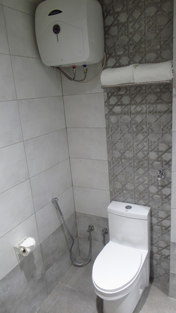 Deluxe Twin Room - Photo 2