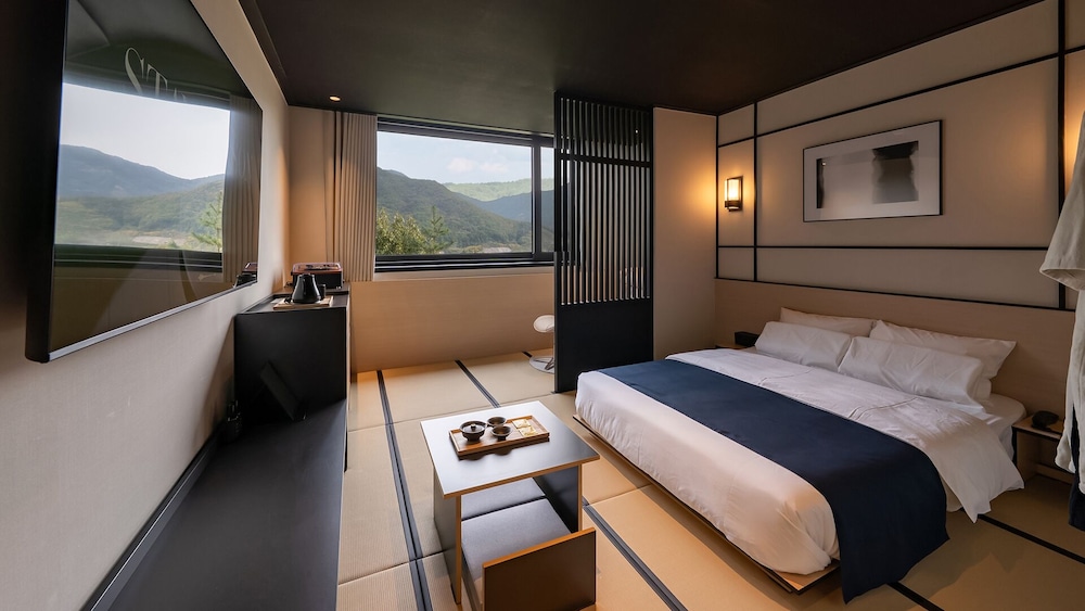 Suite Tatami Room