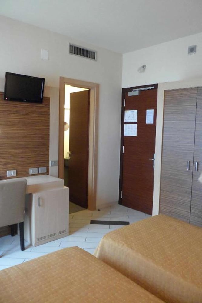 Double Room Single Use photo 3