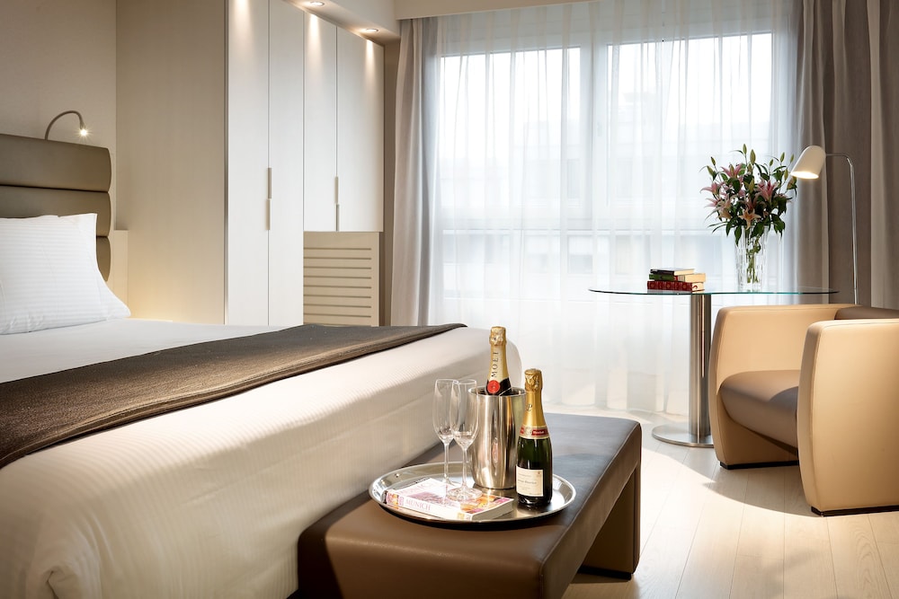 Standard Double or Twin Room - Photo 3