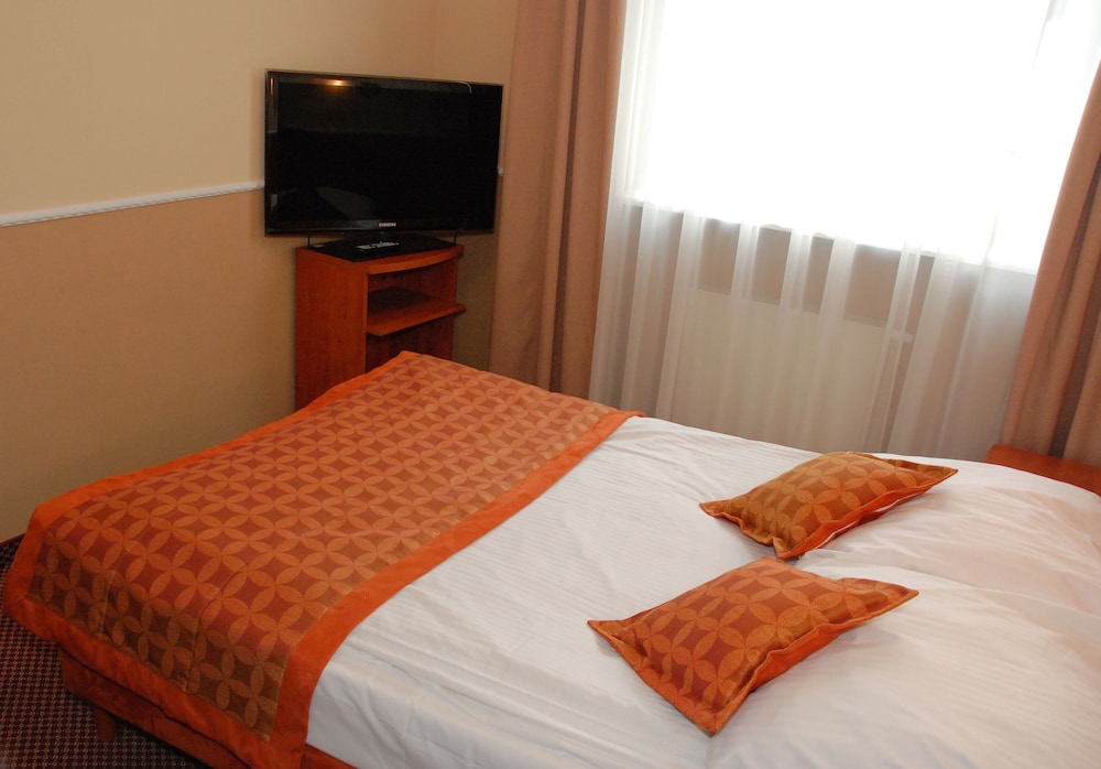 Deluxe Studio Suite, 1 Queen Bed photo 3