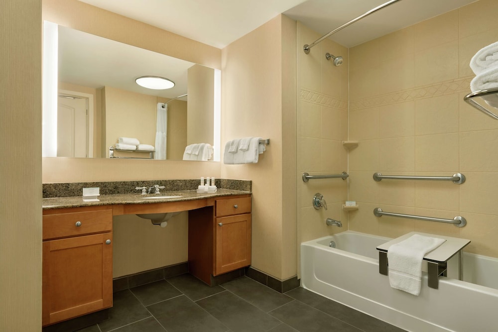 Studio, 1 King Bed, Accessible, Bathtub (Mobility/Hearing) - Photo 3