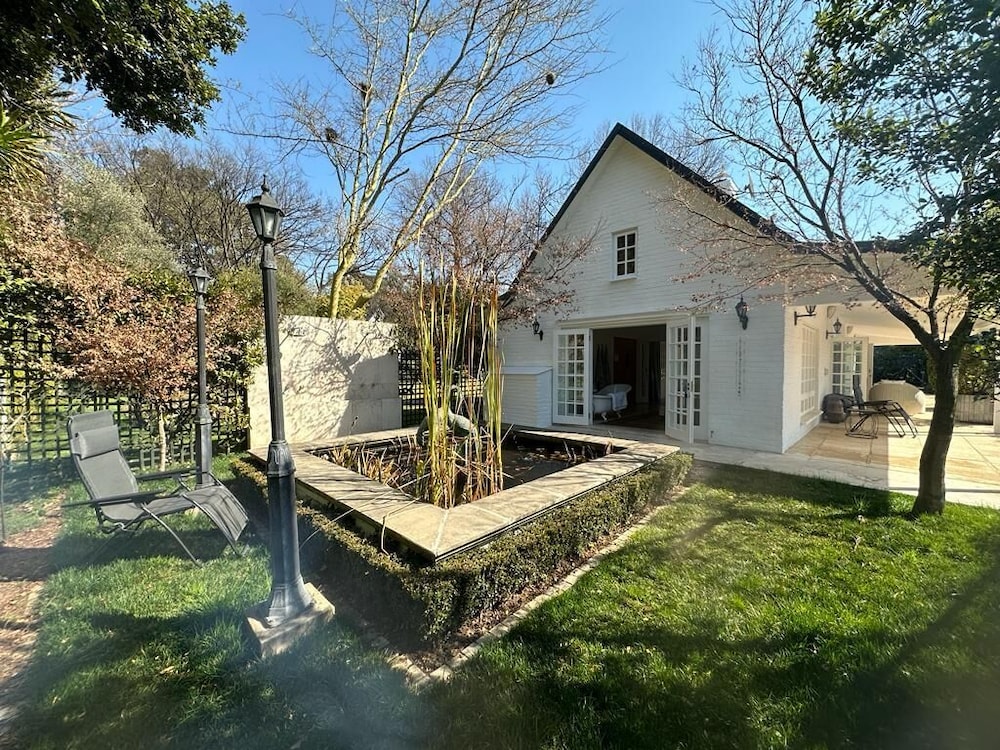 Luxury Villa photo 3