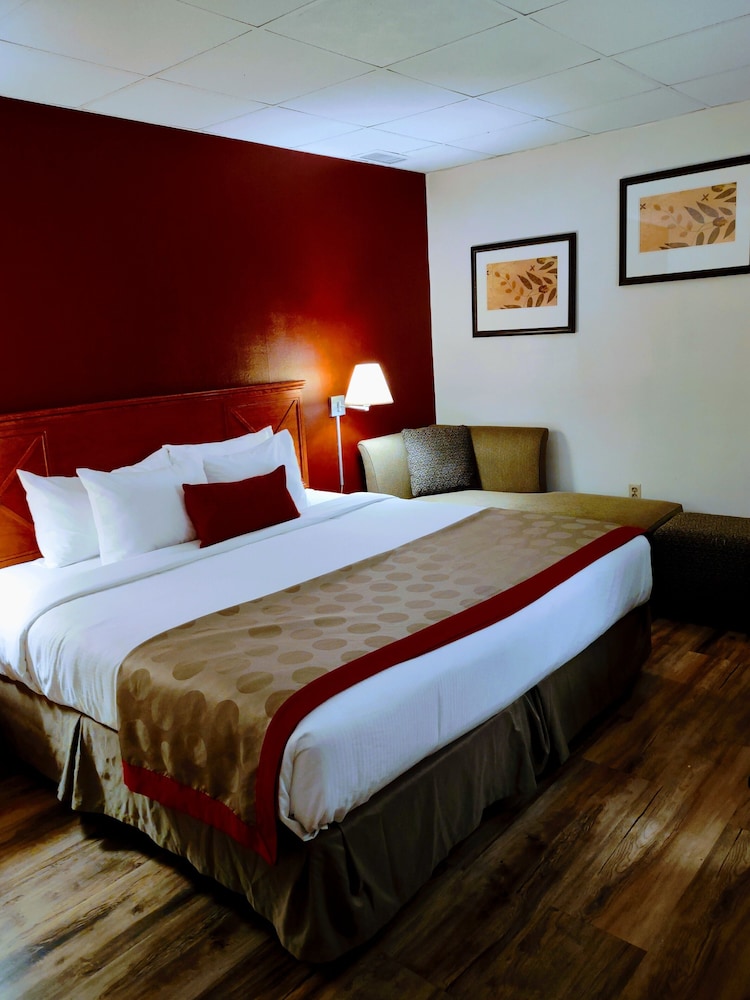 Suite, Multiple Beds, Non Smoking, Pool View (Two-Bedroom)