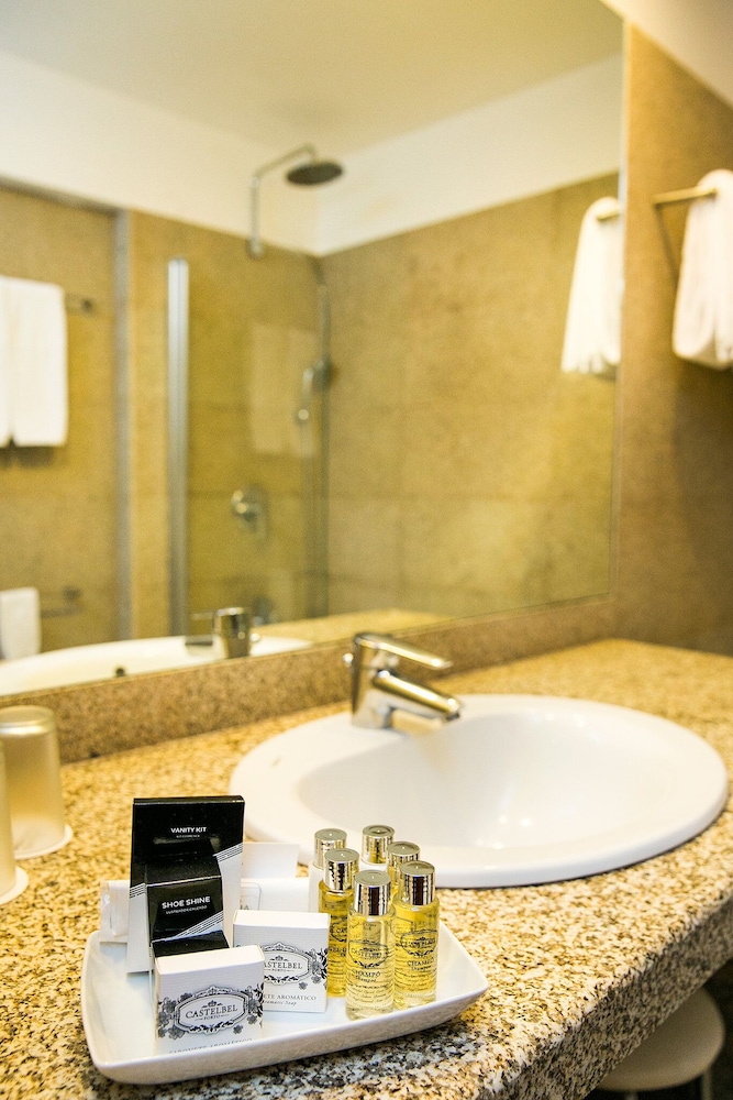 Superior Double or Twin Room (Deluxe Historic) - Photo 6
