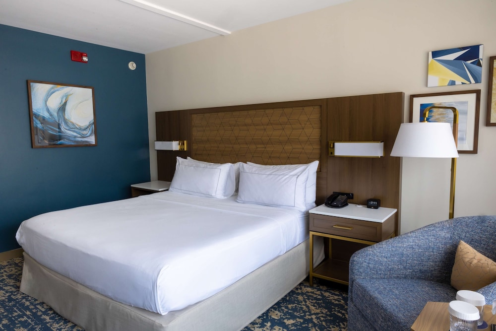 Room, 1 King Bed, Accessible, Non Smoking - Photo 1