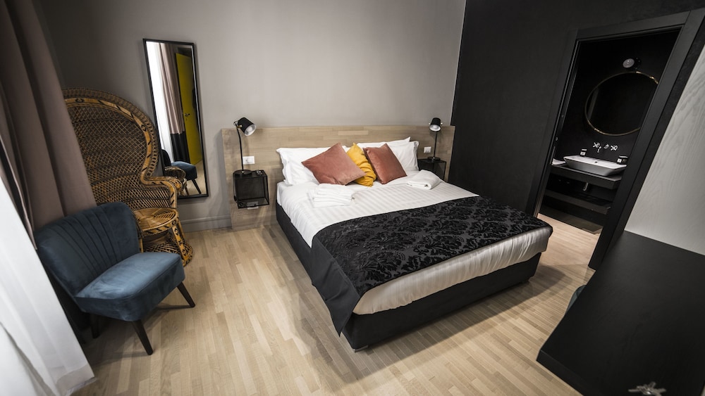 Deluxe Double Room photo 2