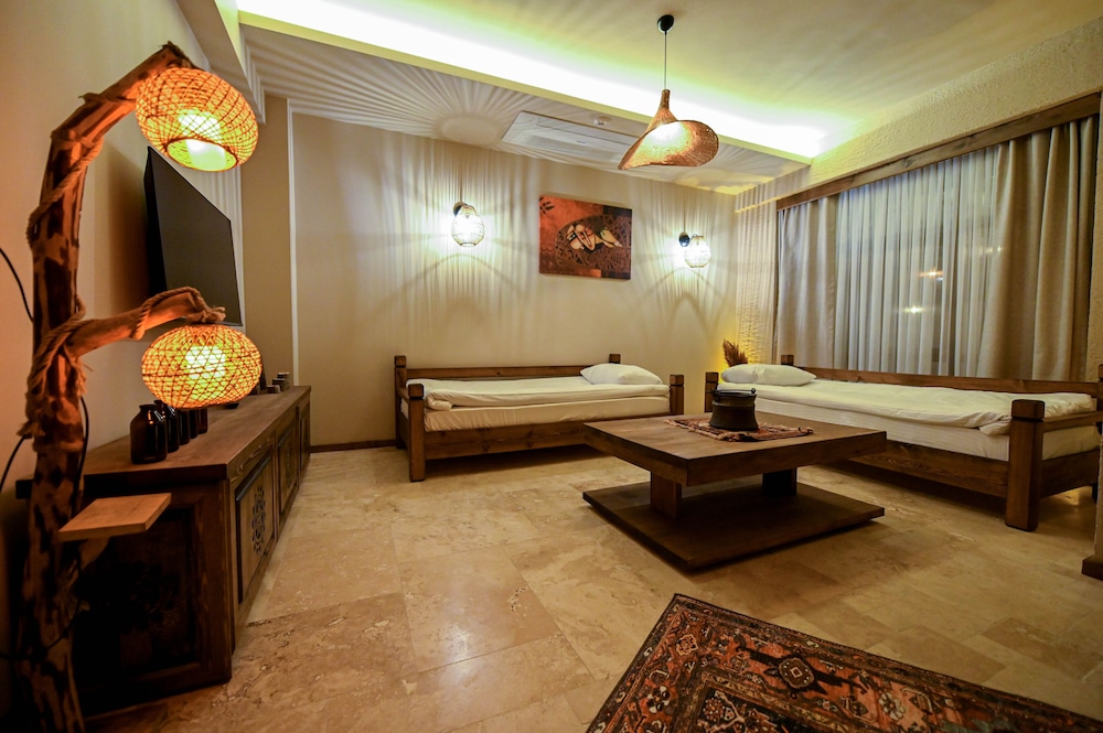 Family Suite - Photo 7