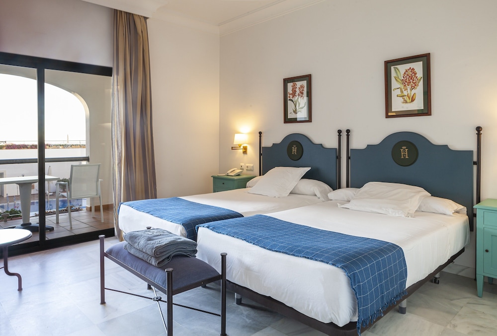 Classic Double Room, Sea View - Photo 2