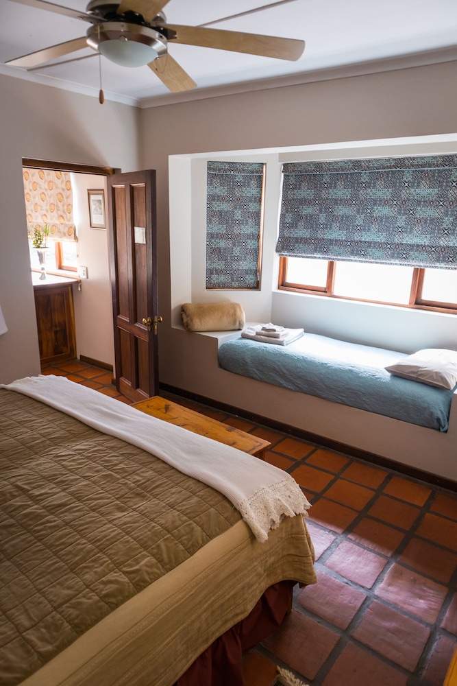 Luxury Cottage, 1 Bedroom, Pool Access, Mountain View (Small cottage: Red Bishop) photo 3