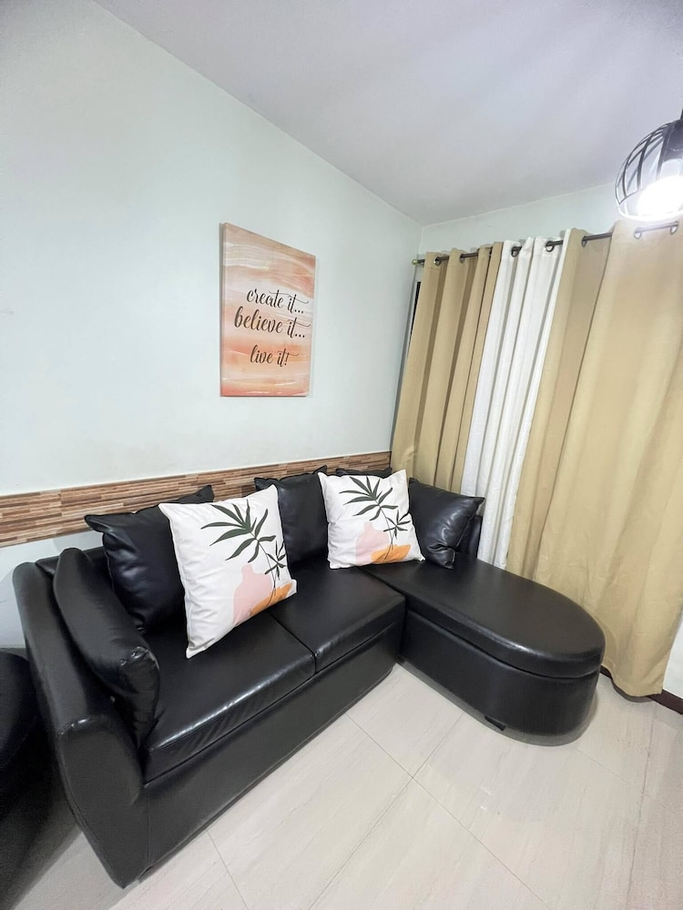 Family Condo, 2 Bedrooms, Pool View photo 3