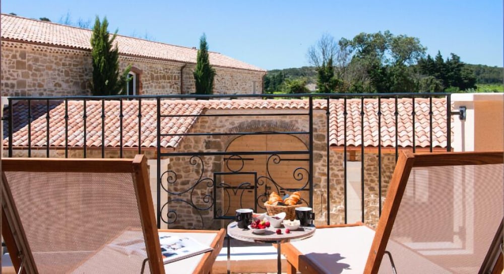 Family Room, Terrace photo 3