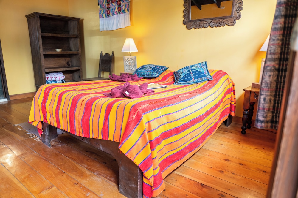 Deluxe Triple Room, Multiple Beds, Patio photo 2