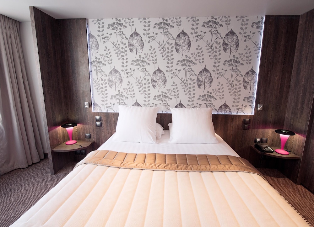 Executive Room - Photo 3