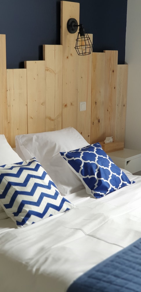 Basic Double Room, Balcony photo 3
