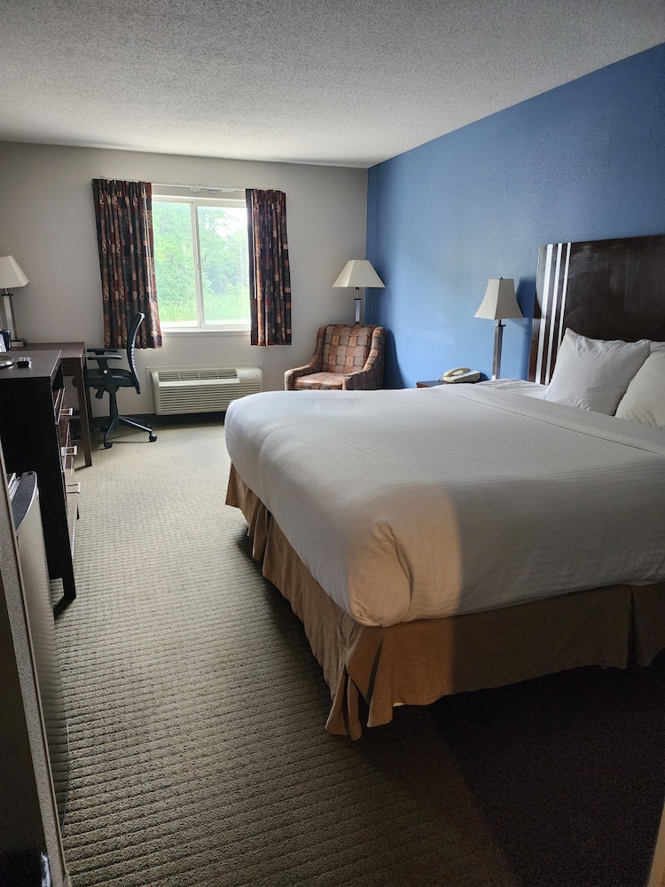 Standard Room, 1 King Bed - Photo 2
