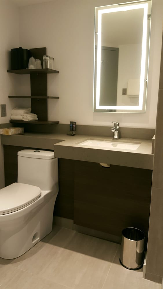 Superior Double Room, 2 Double Beds - Photo 9