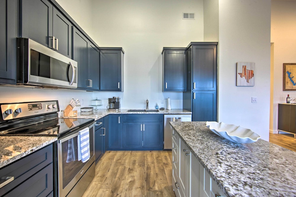 House (2 Bedrooms) photo 2
