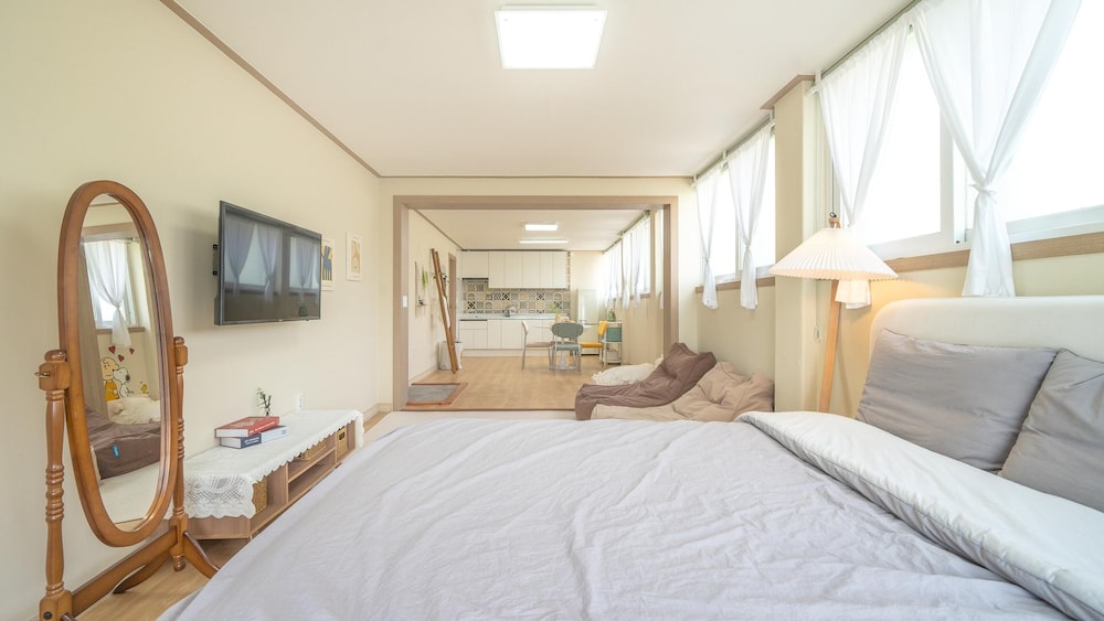 Basic Room, 1 Bedroom (Room 302) - Photo 13