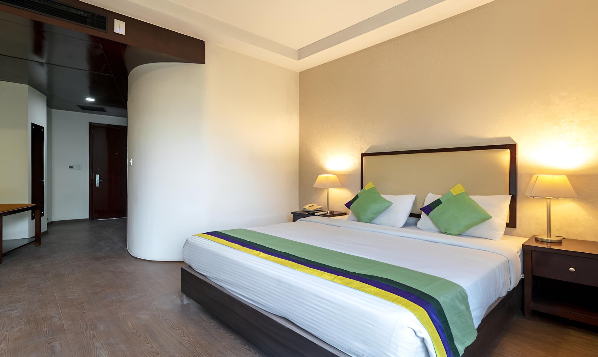 Premium Twin Room photo 2